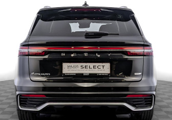 Подержанный автомобиль Geely Monjaro 2024 года (6 фото)