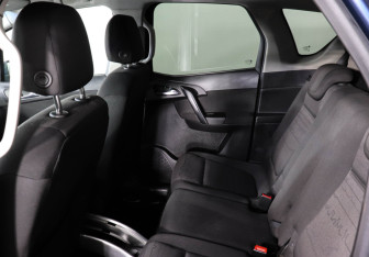Подержанный автомобиль Opel Meriva 2011 года (8 фото)