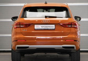 Подержанный автомобиль Audi Q3 2019 года (5 фото)