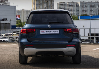 Подержанный автомобиль Mercedes-Benz GLB 2020 года (6 фото)