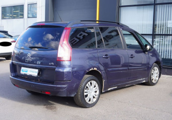 Подержанный автомобиль Citroen C4 Picasso 2011 года (5 фото)