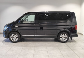 Подержанный автомобиль Volkswagen Multivan 2019 года (8 фото)