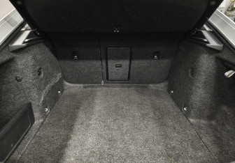 Подержанный автомобиль Skoda Octavia Liftback 2016 года (14 фото)