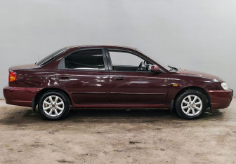 Подержанный автомобиль Kia Spectra Sedan 2007 года (4 фото)