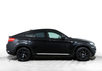 Подержанный автомобиль BMW X6 2011 года (4 фото)