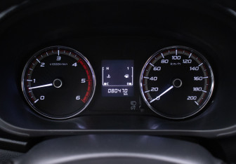 Подержанный автомобиль Mitsubishi L200 2021 года (11 фото)