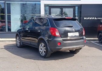 Подержанный автомобиль Opel Antara 2012 года (7 фото)