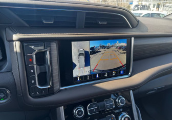 Подержанный автомобиль GMC Yukon 2023 года (14 фото)