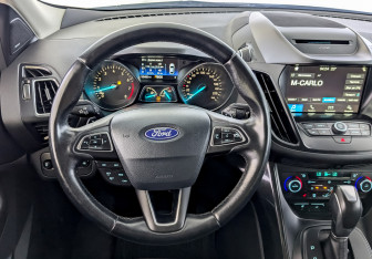 Подержанный автомобиль Ford Kuga 2017 года (21 фото)