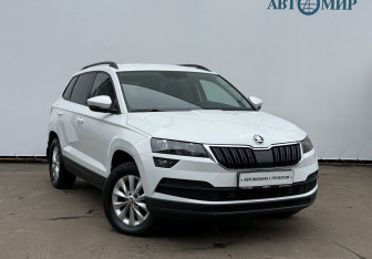 Подержанный автомобиль Skoda Karoq 2021 года (3 фото)