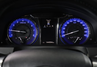 Подержанный автомобиль Toyota Camry Sedan 2017 года (11 фото)