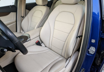 Подержанный автомобиль Mercedes-Benz GLC Coupe 2019 года (17 фото)