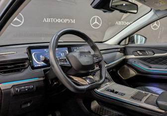 Подержанный автомобиль Exeed TXL 2023 года (15 фото)