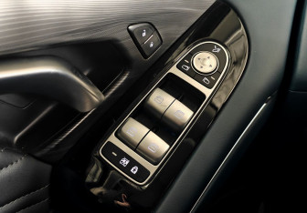 Подержанный автомобиль Voyah Free 2023 года (18 фото)