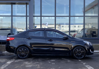 Подержанный автомобиль Kia Rio Sedan 2013 года (4 фото)