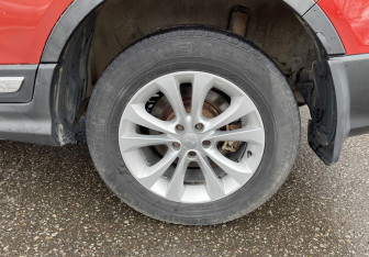 Подержанный автомобиль Chery Tiggo 5 2014 года (12 фото)