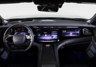 Подержанный автомобиль Exeed VX 2024 года (14 фото)