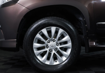 Подержанный автомобиль Lexus GX 2014 года (28 фото)