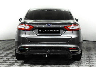 Подержанный автомобиль Ford Mondeo Sedan 2016 года (5 фото)