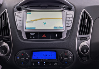 Подержанный автомобиль Hyundai ix35 2012 года (17 фото)