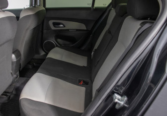 Подержанный автомобиль Chevrolet Cruze Sedan 2012 года (11 фото)