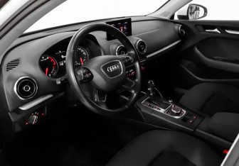 Подержанный автомобиль Audi A3 Hatchback 2013 года (7 фото)