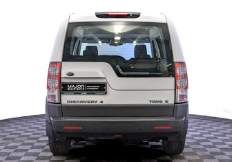 Подержанный автомобиль Land Rover Discovery 2010 года (6 фото)