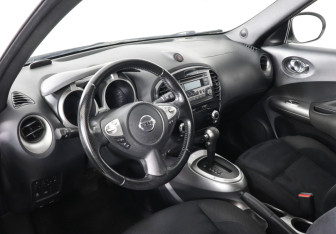 Подержанный автомобиль Nissan Juke 2012 года (9 фото)