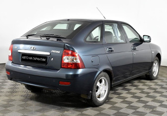 Подержанный автомобиль LADA (ВАЗ) Priora Sedan 2012 года (3 фото)
