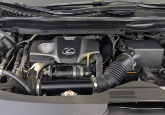 Подержанный автомобиль Lexus RX 2019 года (9 фото)