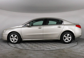 Подержанный автомобиль Peugeot 508 Sedan 2012 года (9 фото)