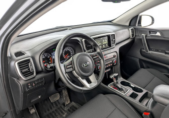 Подержанный автомобиль Kia Sportage 2019 года (16 фото)