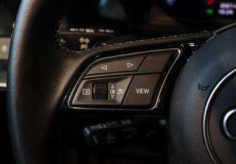 Подержанный автомобиль Audi A3 Sedan 2024 года (25 фото)