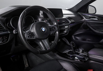 Подержанный автомобиль BMW X4 2019 года (14 фото)
