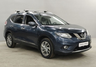 Подержанный автомобиль Nissan X-Trail 2017 года (3 фото)