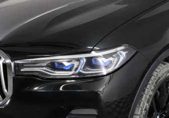 Подержанный автомобиль BMW X7 2019 года (7 фото)