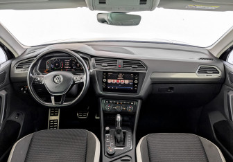 Подержанный автомобиль Volkswagen Tiguan 2019 года (14 фото)