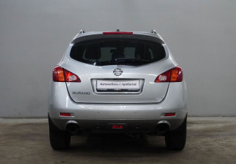 Подержанный автомобиль Nissan Murano Suv 2011 года (6 фото)