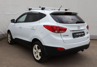 Подержанный автомобиль Hyundai ix35 2010 года (6 фото)