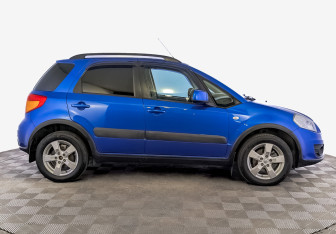 Подержанный автомобиль Suzuki SX4 Hatchback 2012 года (4 фото)
