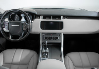 Подержанный автомобиль Land Rover Range Rover Sport 2014 года (11 фото)