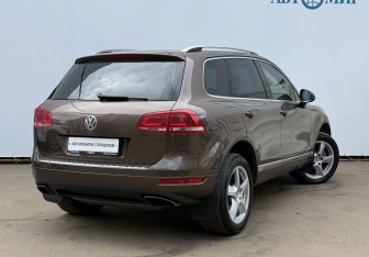 Подержанный автомобиль Volkswagen Touareg 2013 года (5 фото)