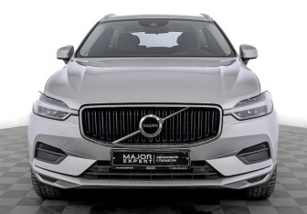 Подержанный автомобиль Volvo XC60 2019 года (2 фото)