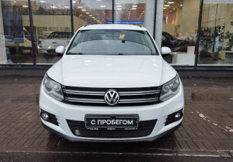 Подержанный автомобиль Volkswagen Tiguan 2014 года (2 фото)