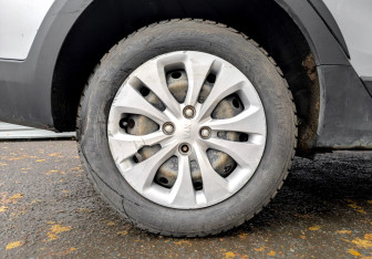 Подержанный автомобиль Kia Rio Hatchback 2021 года (18 фото)