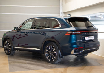 Подержанный автомобиль Geely Monjaro 2023 года (6 фото)