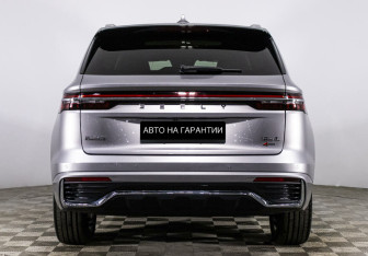 Подержанный автомобиль Geely Monjaro 2023 года (6 фото)