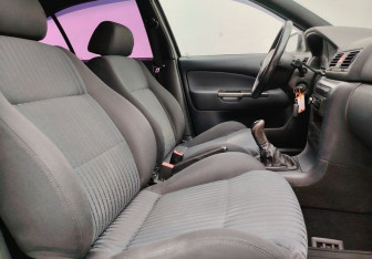 Подержанный автомобиль Skoda Octavia Liftback 2007 года (10 фото)