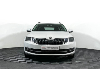Подержанный автомобиль Skoda Octavia Wagon 2018 года (2 фото)