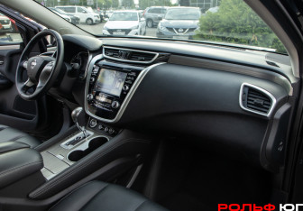 Подержанный автомобиль Nissan Murano Suv 2019 года (7 фото)